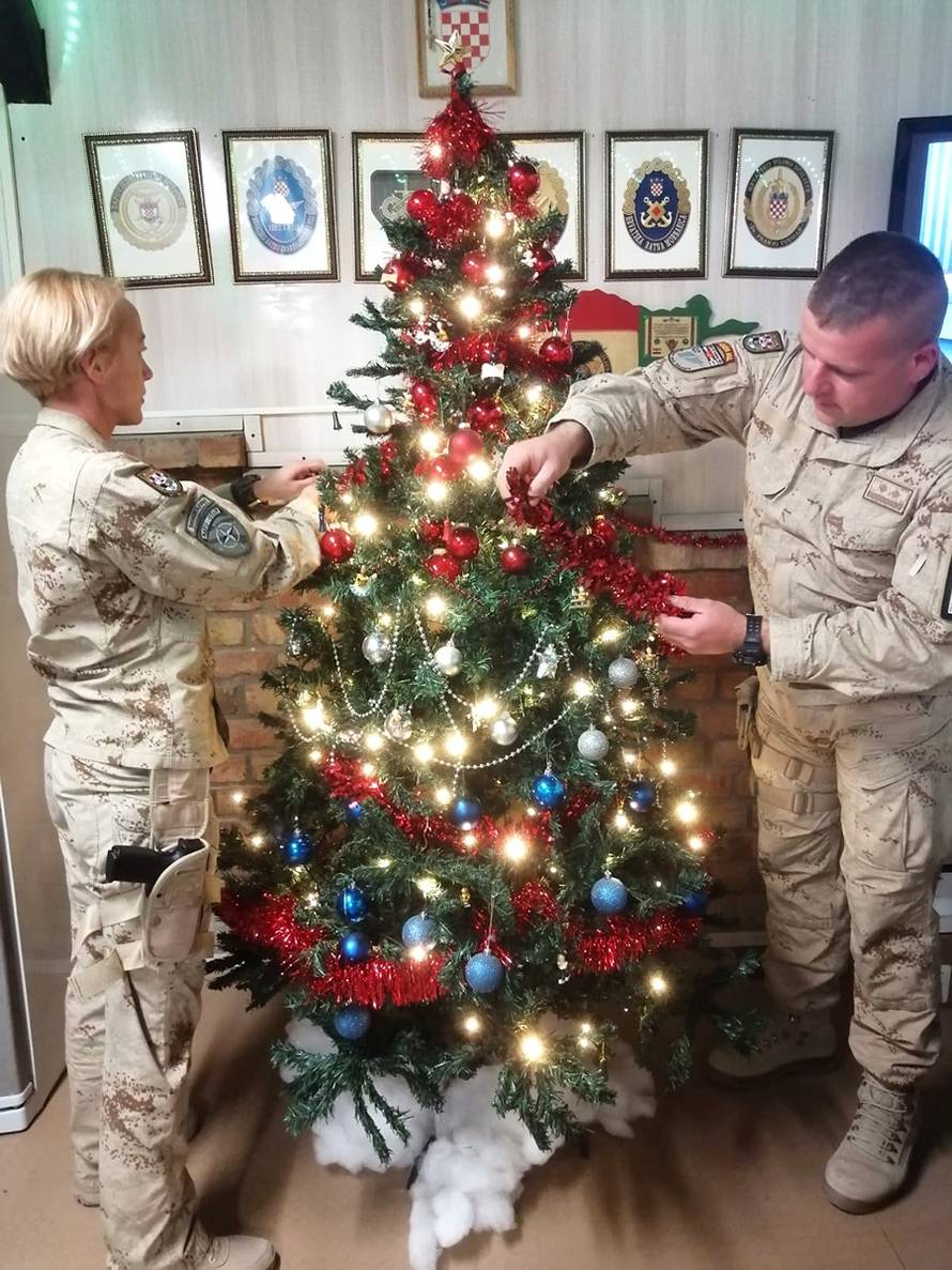 Božićna čestitka hrvatskih vojnika iz Afganistana