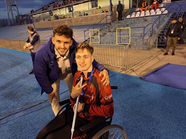 Potresne scene na Maksimiru: Igrač Kurilovca čija je nesreća ujedinila Hrvatsku izveo centar