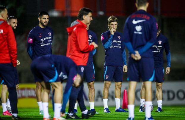 Zagreb: Trening nogometne reprezentacije na terenu Hitrec Kacijan