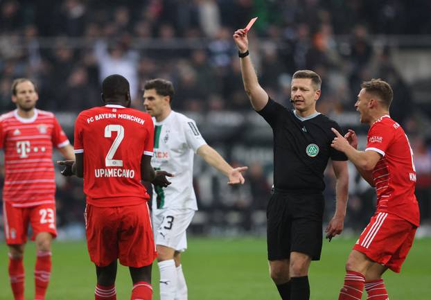 Bundesliga - Borussia Moenchengladbach v Bayern Munich