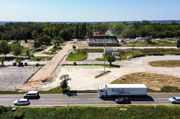 Zagreb: Snimke iz zraka rušenja starog Motela Plitvice na zagreba?koj obilaznici 