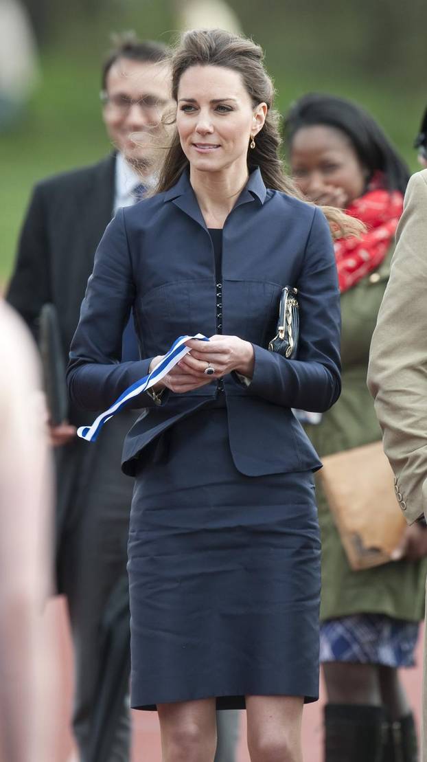 Reading: 09.01.1982. ro?ena britanska princeza Kate 