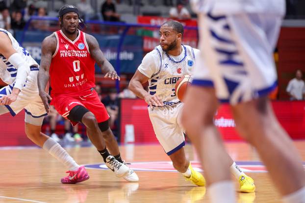 Zagreb: Susret Cibone i Pallacanestro Reggiana u 6. kolu FIBA Europa kupa