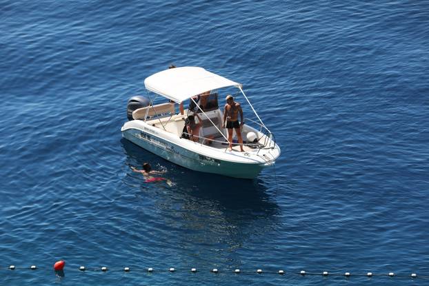 Rijeka: Kupači na gradskoj plaži Sablićevo