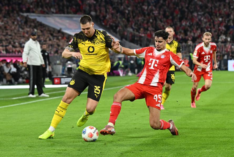 Bundesliga - Bayern Munich v Borussia Dortmund