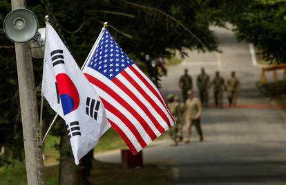 Južna Koreja i SAD su započeli zajedničku veliku vojnu vježbu