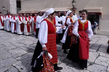 Split: Svečana procesija i sveta misa u čast sv. Duje