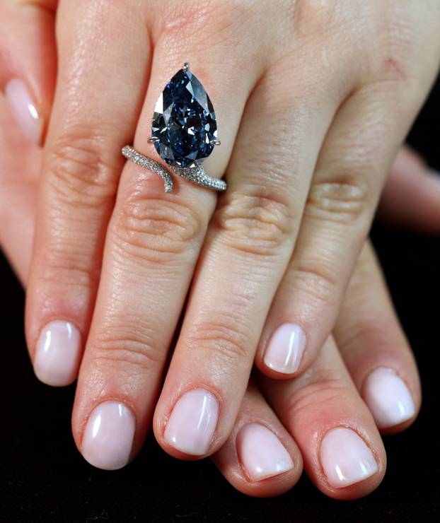 Mellon Blue diamond auction preview in Geneva