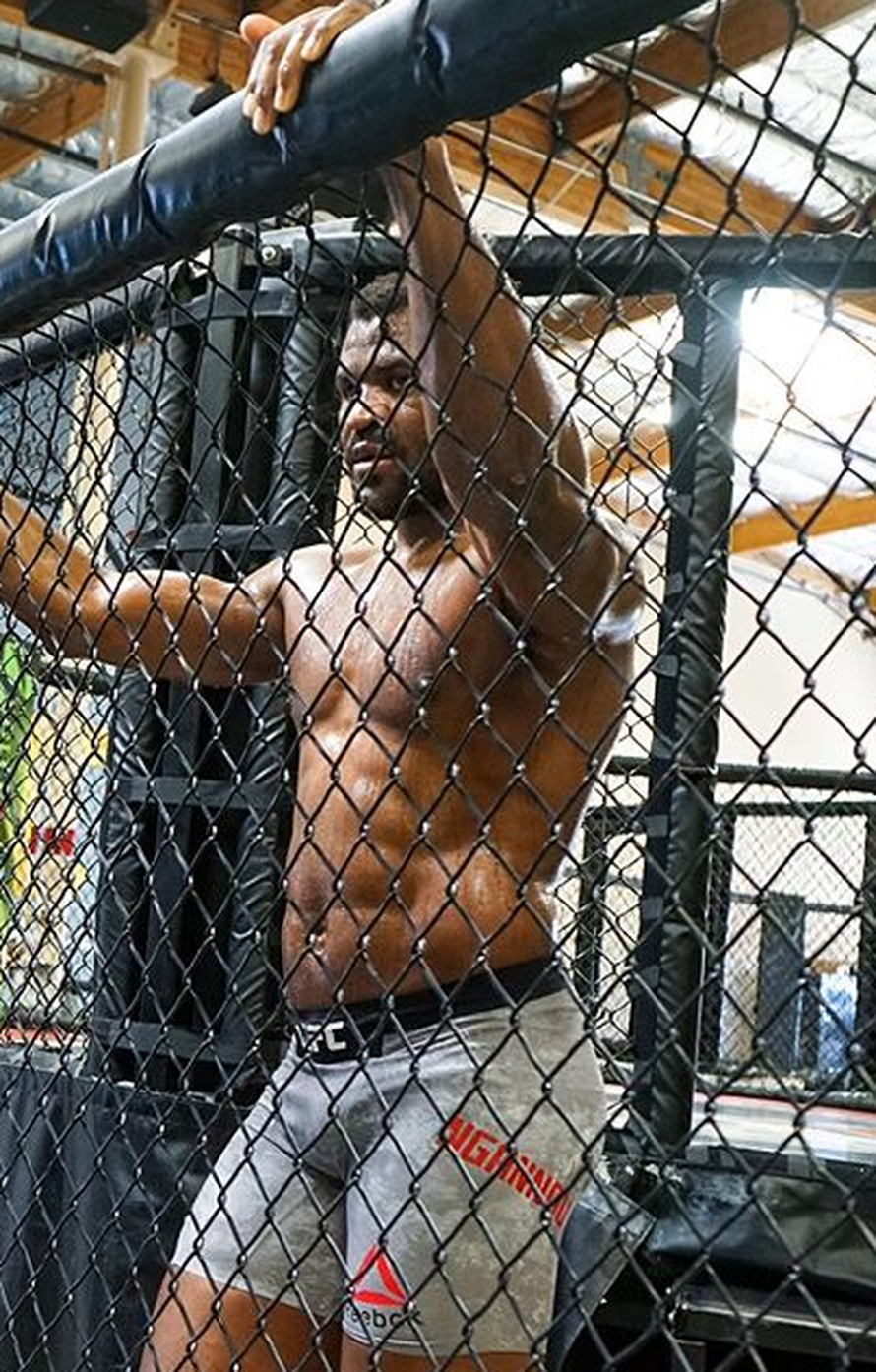 Ngannou čudesno isklesan za mega borbu sa Rozenstruikom