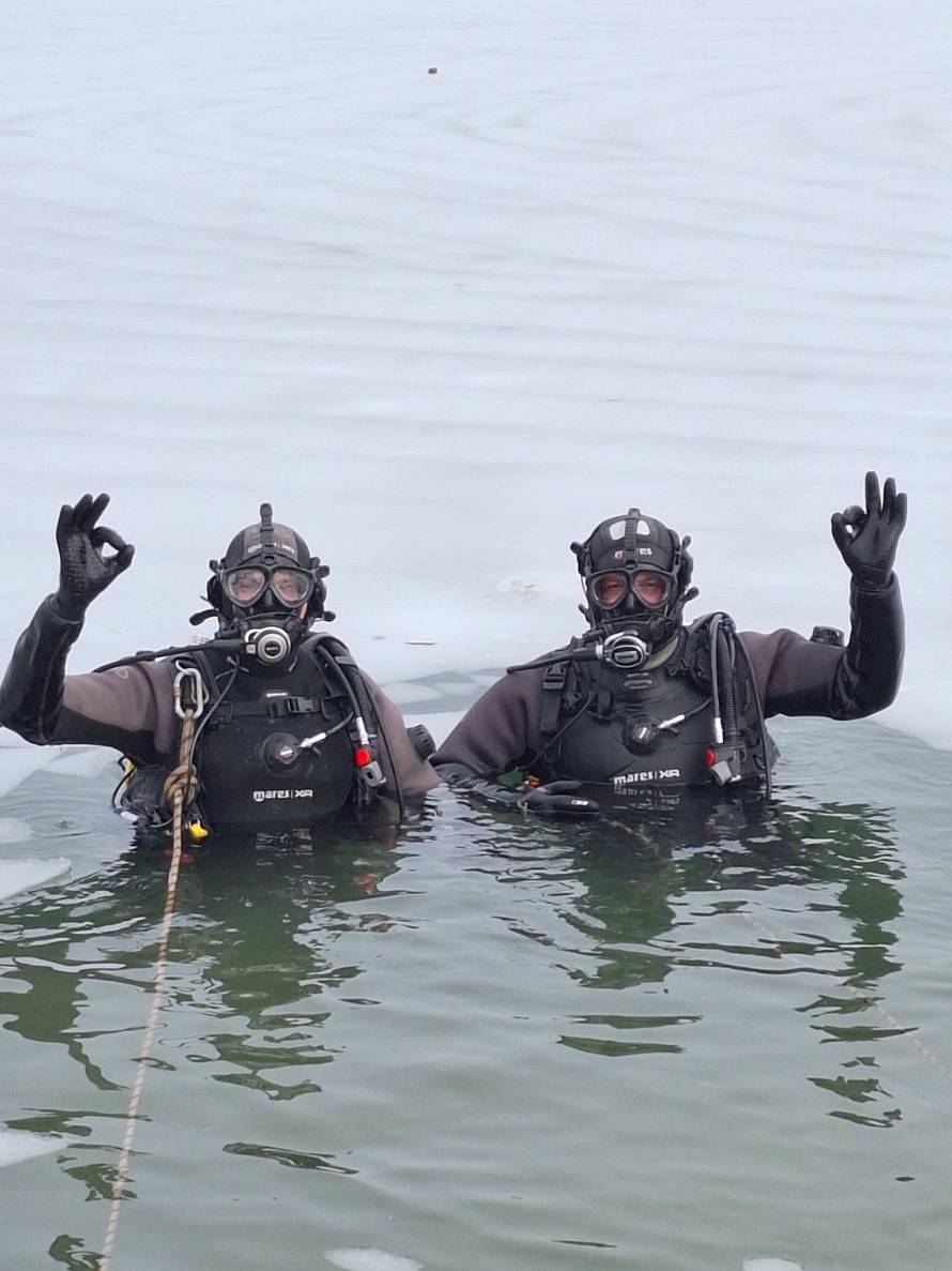VIDEO Čakovečki vatrogasci u ekstremnom zaronu pod led: 'Ako upadnete, nema izlaza...'