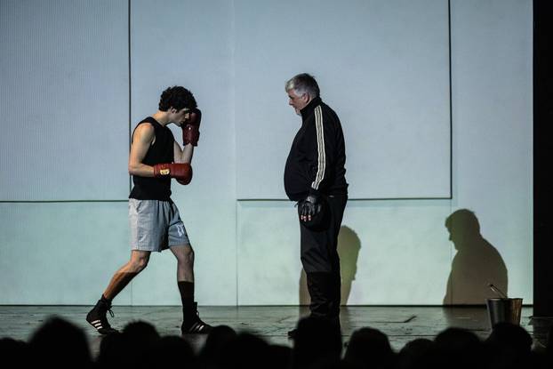 Split: U splitskom HNK premijerno izvedena drama "Požari"