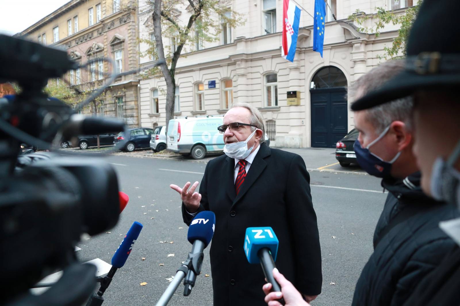 Zagreb: Branimir Glavaš u DORH predao otvoreno pismo Glavnoj državnoj odvjetnici