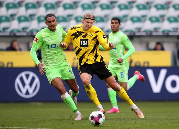 Bundesliga - VfL Wolfsburg v Borussia Dortmund