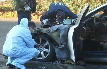 Podmetnut požar? Izgorio je BMW na zagrebačkom Trnju