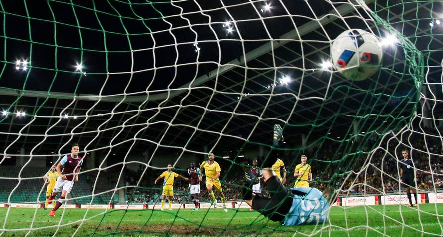 NK Domzale v West Ham United - UEFA Europa League Third Qualifying Round First Leg