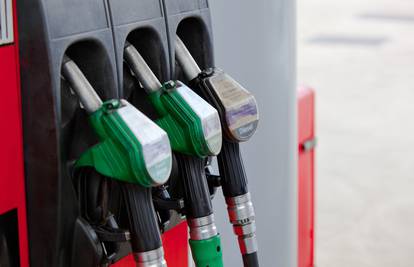 Cijene benzina rastu već treći tjedan, a cijene dizela padaju