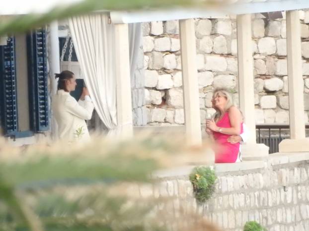 EKSKLUZIVNO: Rod Stewart i supruga Penny Lancaster popili su čašu vina uoči odlaska na prijem