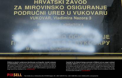 Sprejem je prekrio ćirilicu na dvojezičnoj ploči u Vukovaru