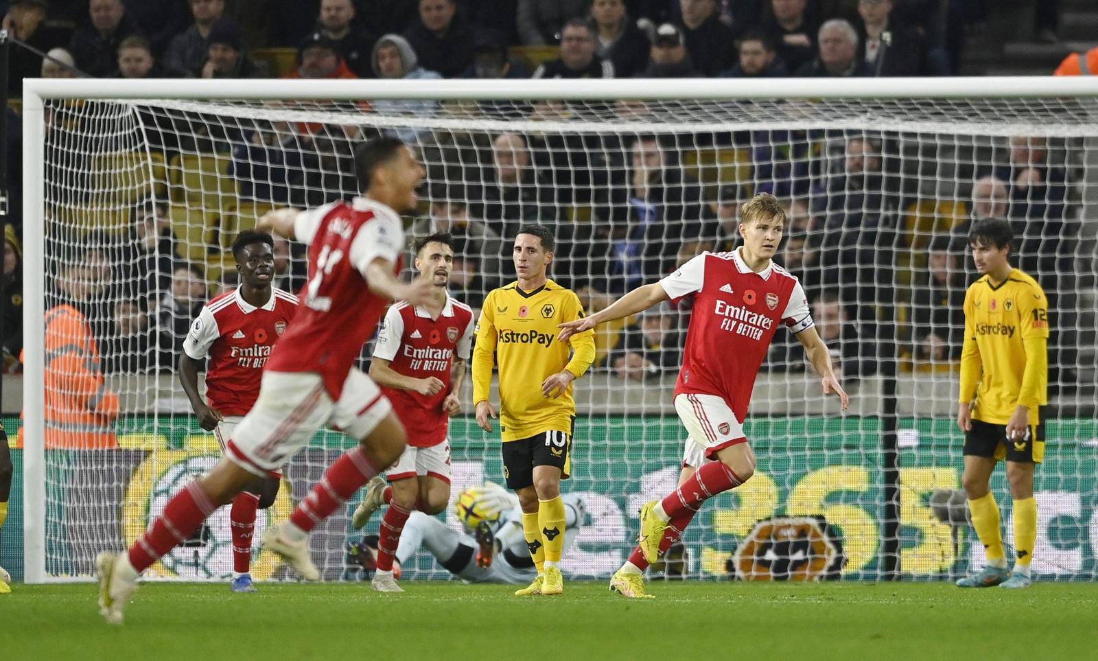 Premier League - Wolverhampton Wanderers v Arsenal