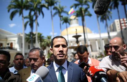 SAD zadovoljan priznanjem Juana Guaidoa, zovu i ostale