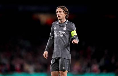 Luka Modrić će se vratiti u Real? U posljednjem razgovoru Perez mu je obećao samo jedno...