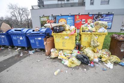 Zagrebačko naselje Savica zatrpano smećem