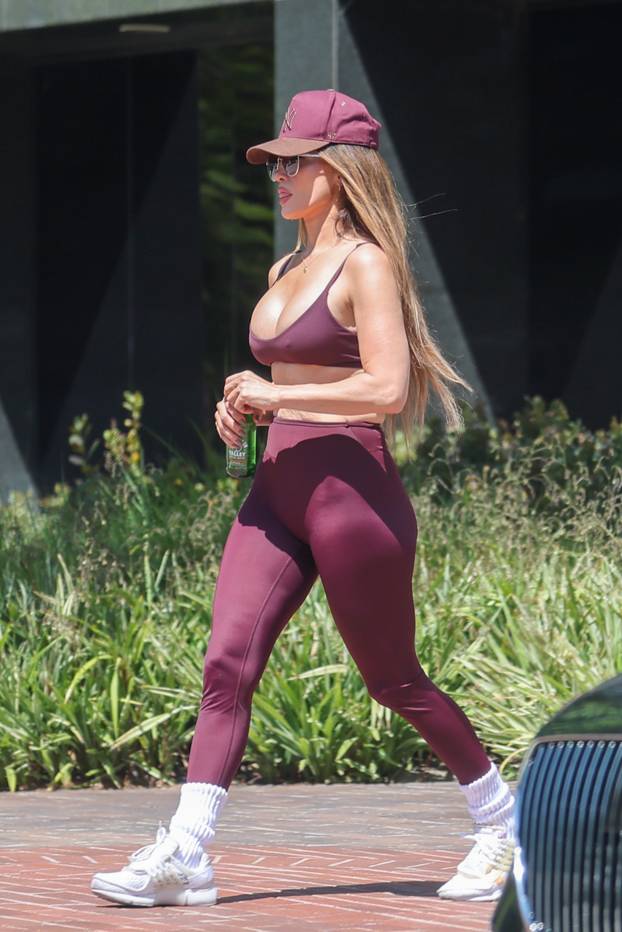 *EXCLUSIVE* Jennifer Lopez stuns in workout ensemble as she heads to the gym for a workout in Santa Monica