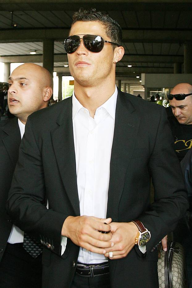 Manchester: Nakon poraza od Barcelone nogometaši Manchestera vratili se ku?i