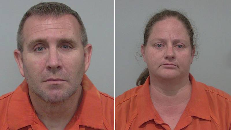 Na Floridi so otroke izpostavljali grozljivim zlorabam, vključno s kletkami in pršenjem z octom