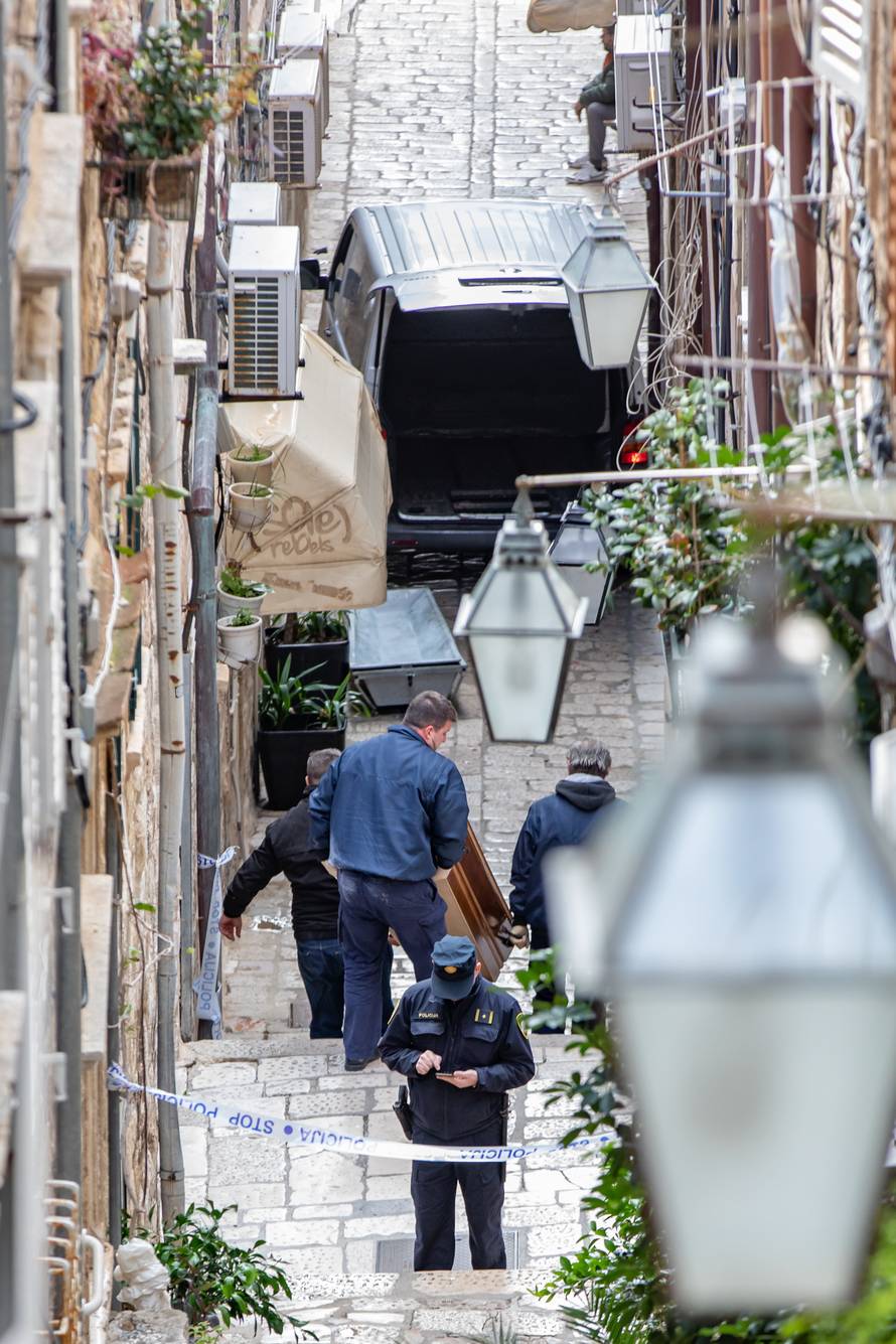 Dubrovnik: Tijela ubijenih nakon policijskog oÄevida prevezena kombijima