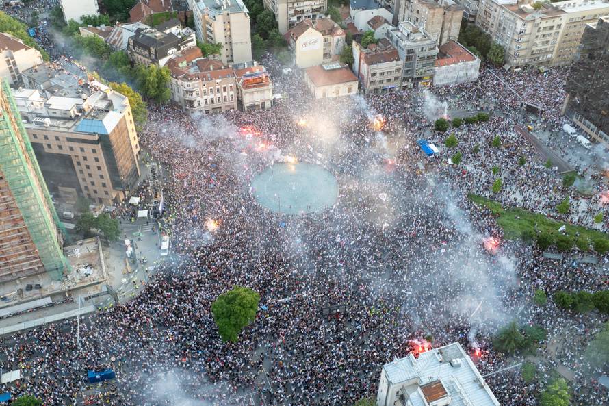 Beograd: Pogled iz zraka na Trg Slavija gdje se održava prosvjed građana i studenata