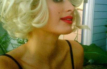 Paris Hilton zbog parfema postala Marilyn Monroe