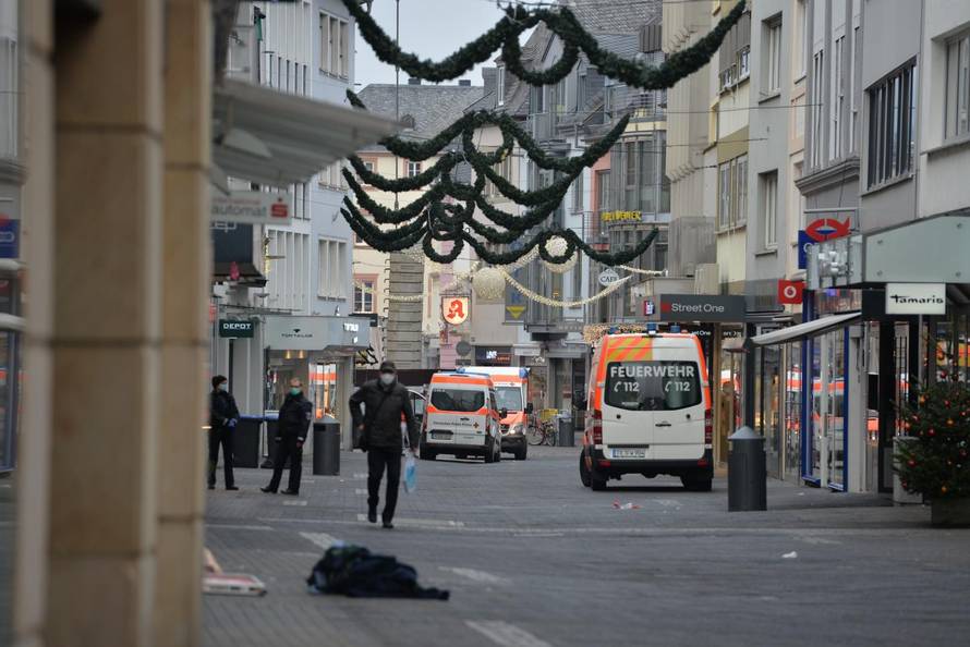 Deaths after incident with a car in downtown Trier