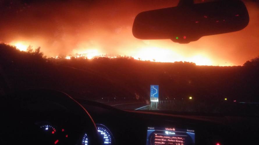 Kanader pomaže u gašenju, u Makarsku stiže i 150 vojnika