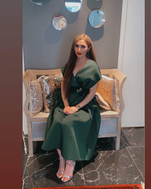 FOTO Afganistanku su prisilno udali dok je imala 15, a onda se transformirala. Pogledajte je!