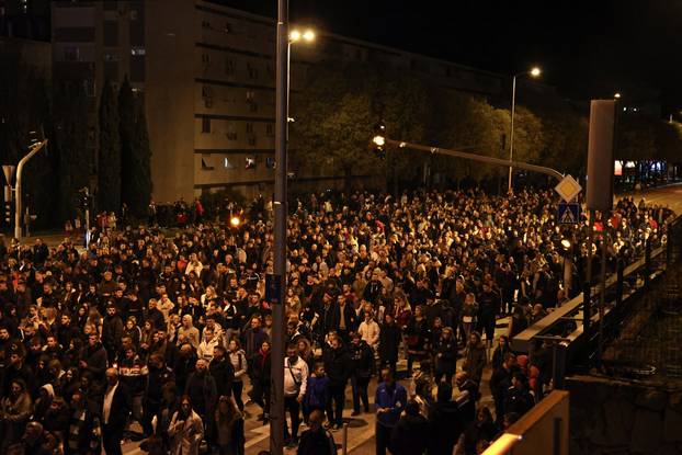 Split: Održan mimohod Torcide za Vukovar