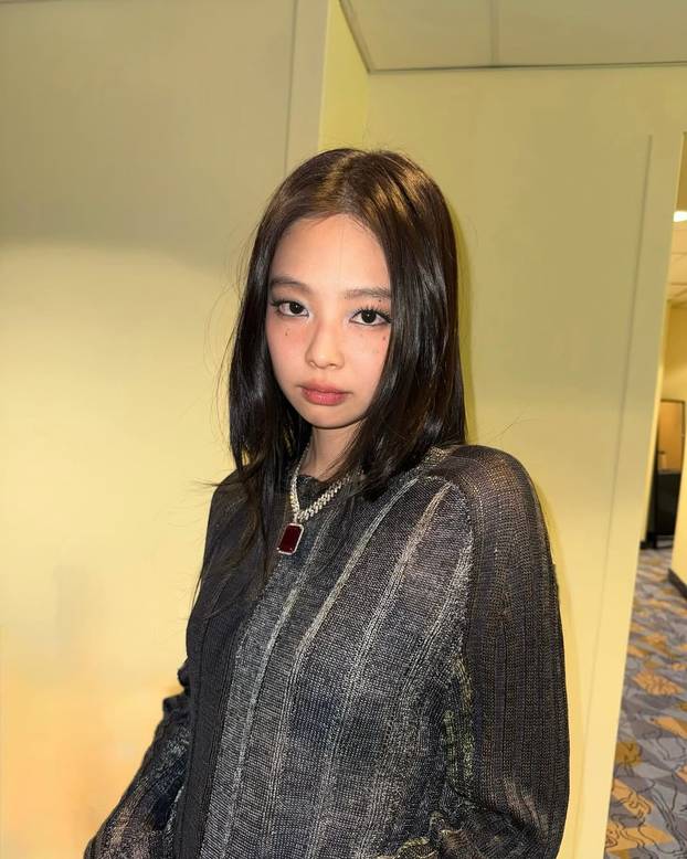 FOTO Članica grupe BlackPink: Jennie dominira ljestvicama diljem svijeta, bavi se i modom