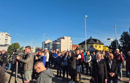 VIDEO U Dubravi prosvjed zbog nasilja maloljetničkih bandi: Naša djeca nisu boksačke vreće!