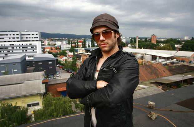 Zagreb: Mario Petrekovi? uredio prostor za stanovanje i uživanje unutar tvornice Katran