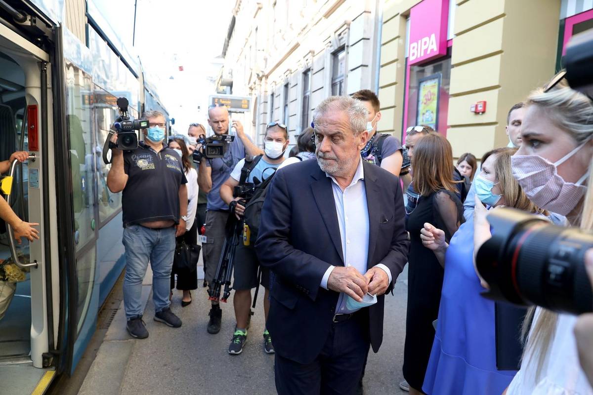 'Želim da ljudi biraju one iza kojih stoje djela i solidarnost'