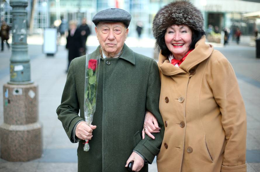 Žužin udovac: 'Gordana me pomlađuje pa sam zato online'