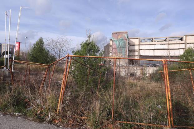 Split: Spaladium arena, ruglo grada pod Marjanom