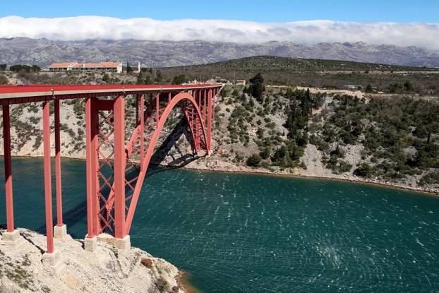 Jaka bura na Masleni&ccaron;kom mostu