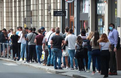 Velika gužva za izdavanje dokumenata, nitko se ne pridržava propisa