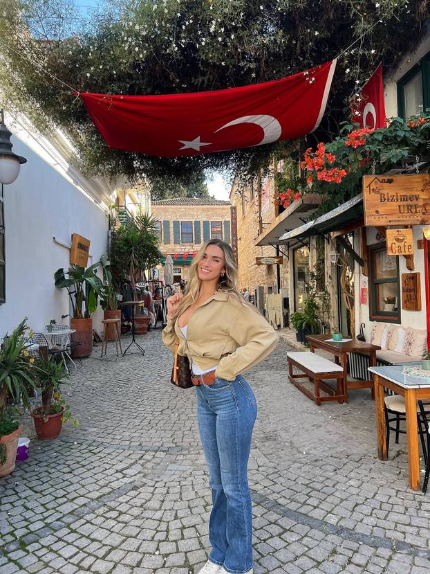 Bivša odbojkašica mrzi jedno pitanje: 'Nisu silikoni, prave su'