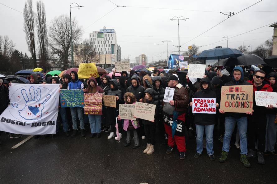 Sarajevo: Treći dan prosvjeda nakon teške tramvajske nesreće, prosvjednici blokirali promet kod SCC-a
