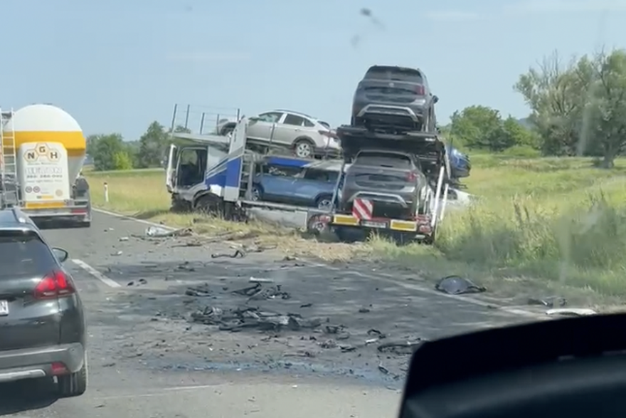 U&zcaron;as na Staroj zagorskoj! Dvoje mrtvih u te&scaron;koj nesre&cacute;i
