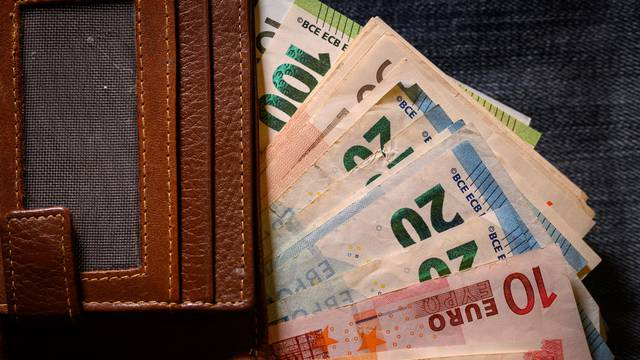 Euro - nova službena valuta u Republici Hrvatskoj