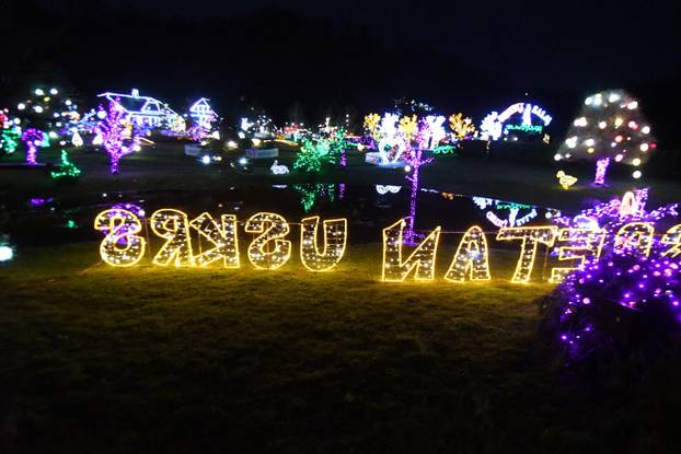 Grabovica: Uskrsna čarolija svjetla by Salaj donosi magičan ugođaj sa preko 60.000 pisanica