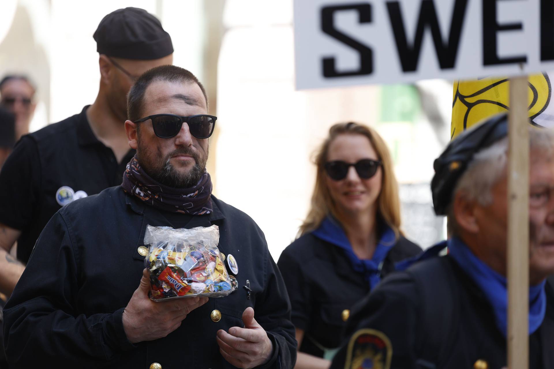 FOTO: Koliko sretnih gumbića na jednom mjestu: Pogledajte paradu dimnjačara u Sarajevu